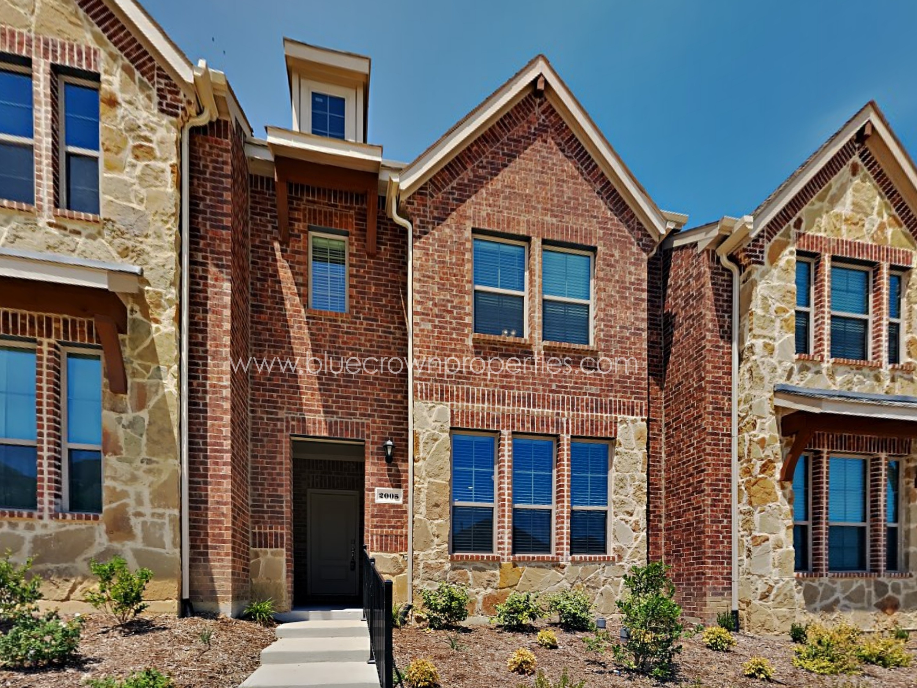 2005 Buffalo Hill Dr — property photo 1