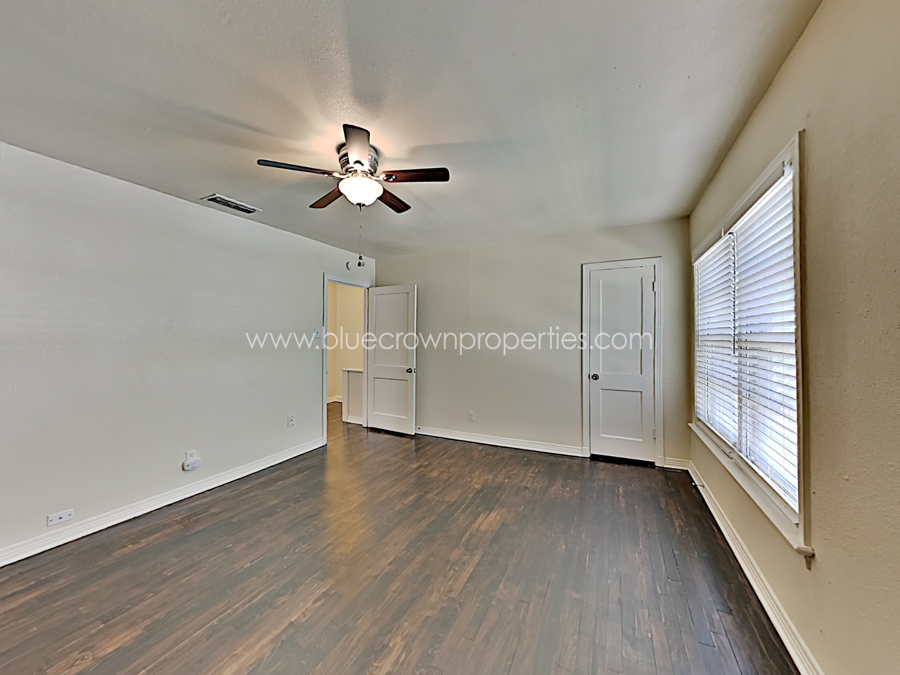 6491 Bordeaux Ave — property photo 3
