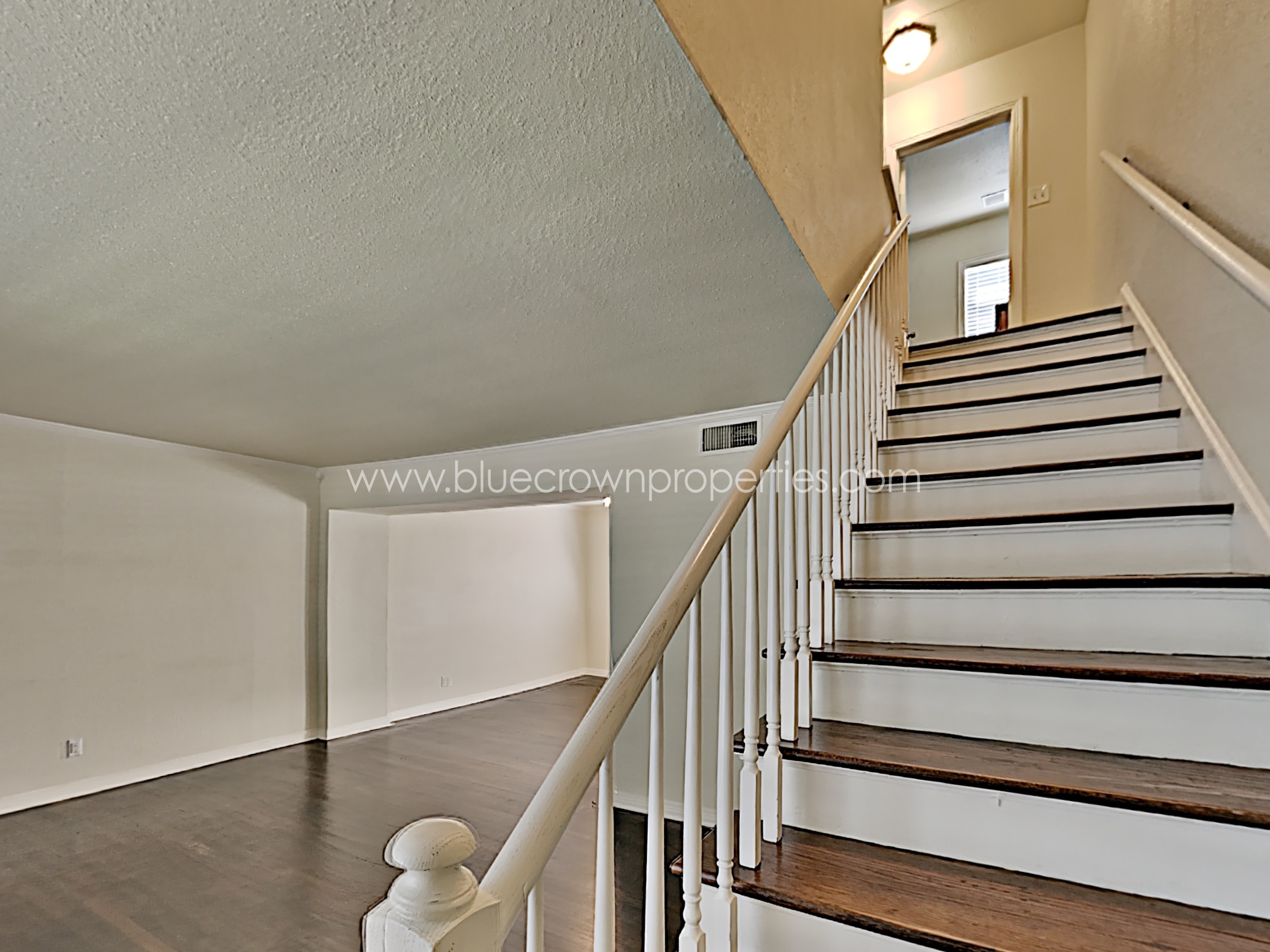 6491 Bordeaux Ave — property photo 4