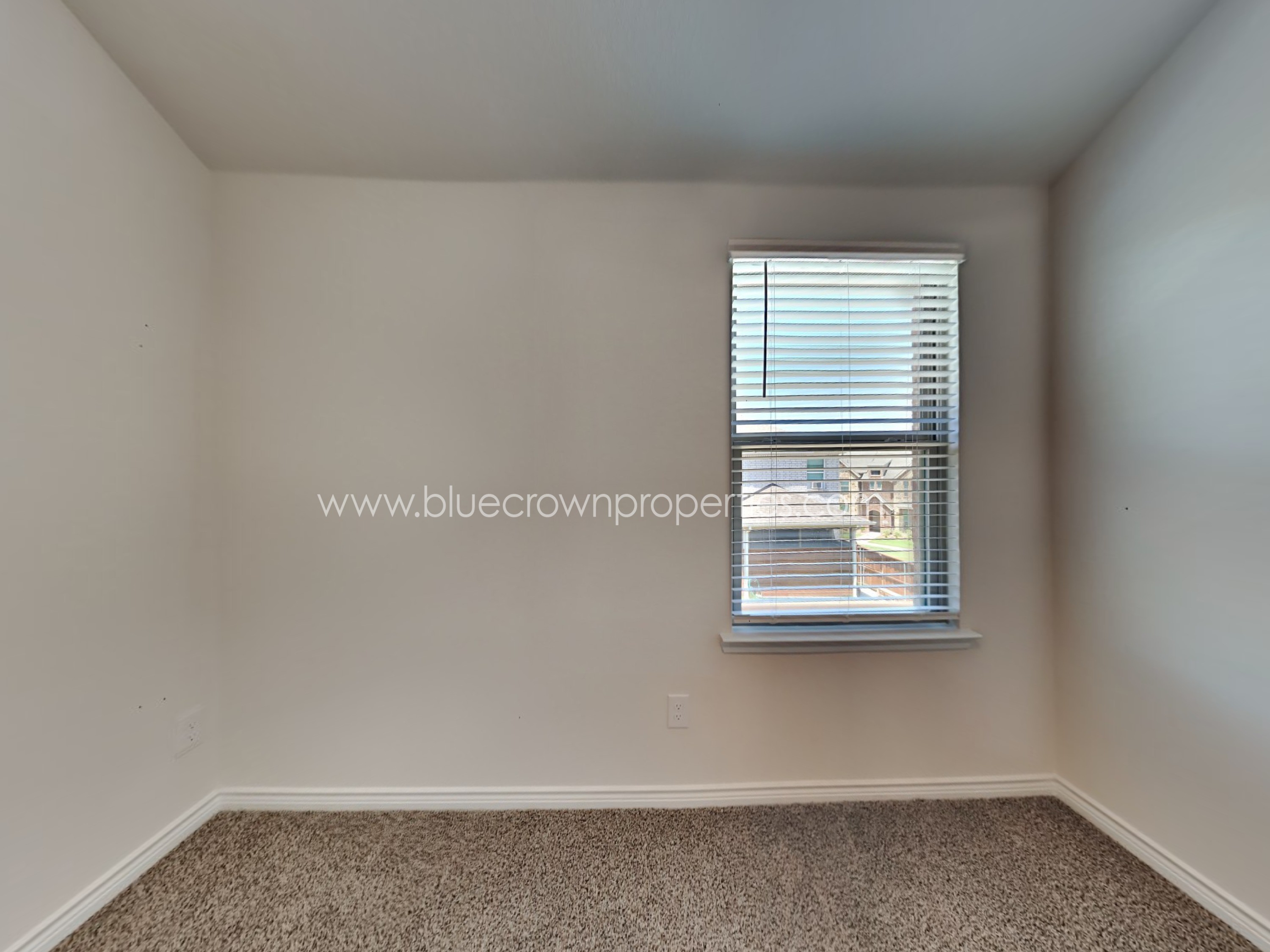 2005 Buffalo Hill Dr — property photo 2