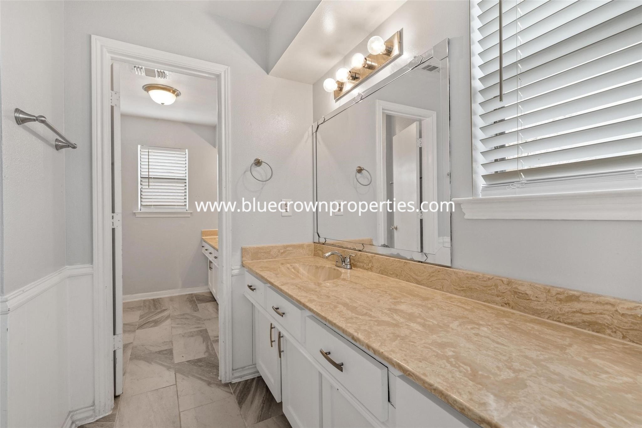 1806 Bristol Cv — property photo 4