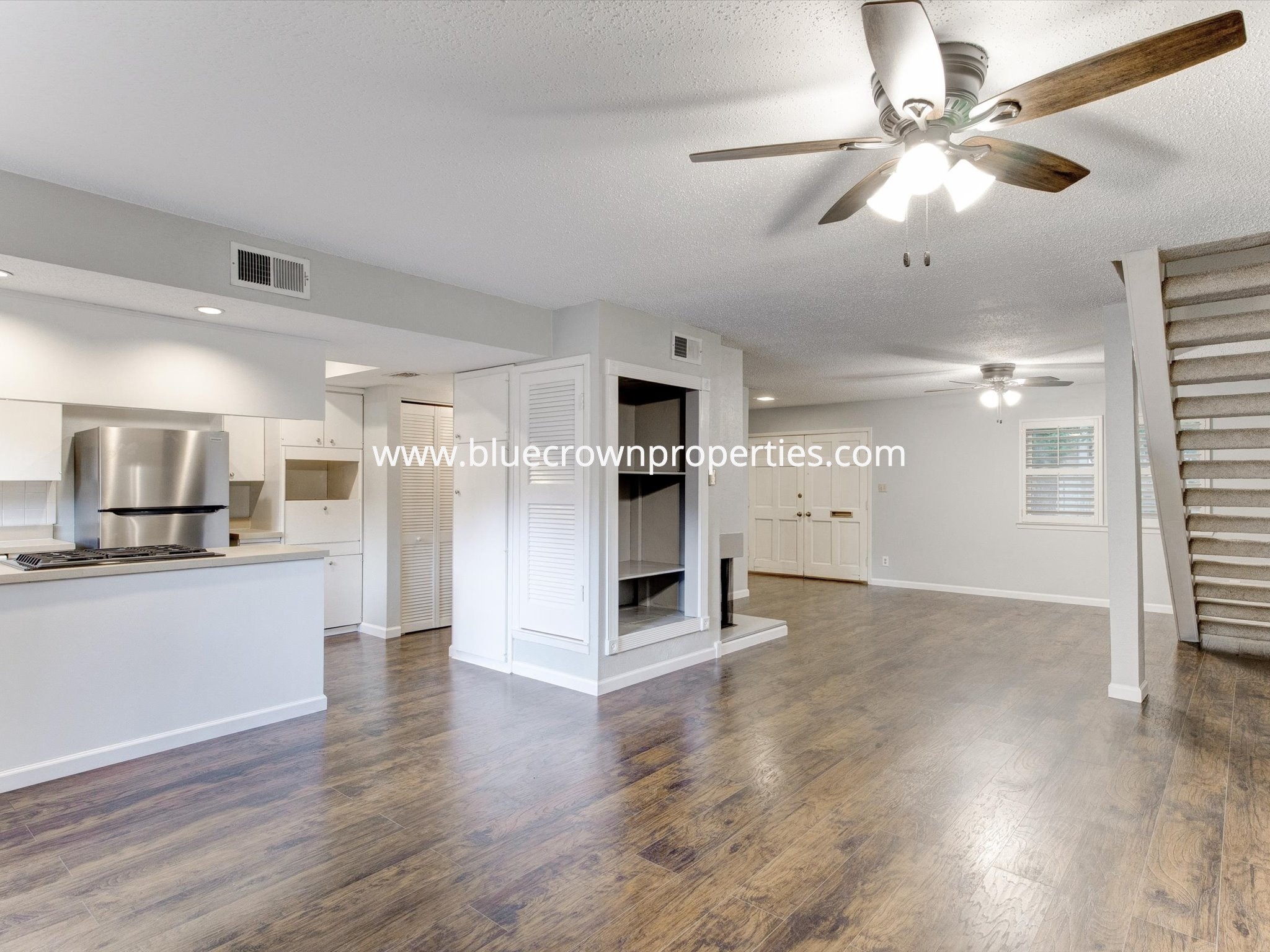 462 Westview Terrace — property photo 2