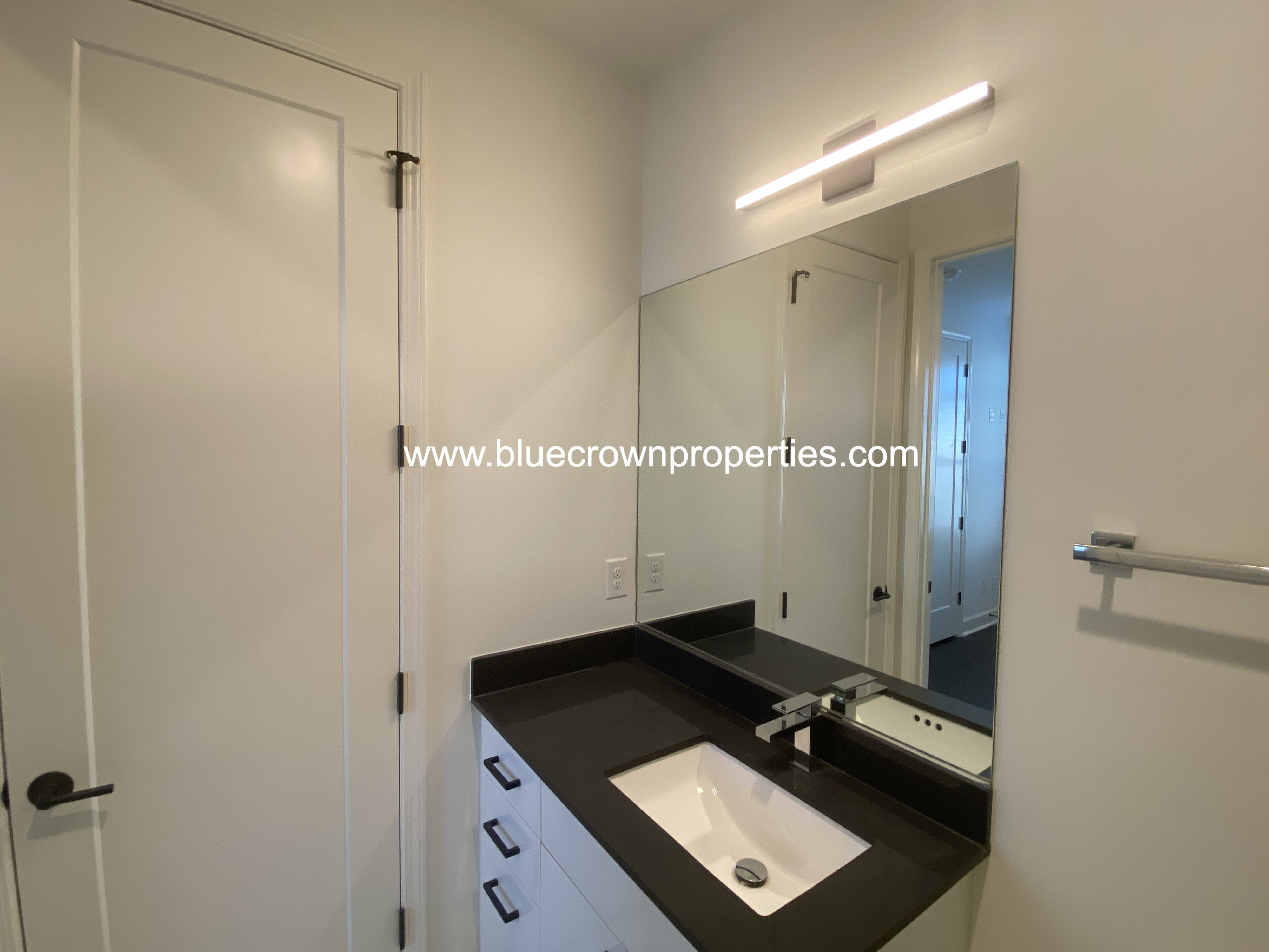 1625 Hickory Street #105 — property photo 3
