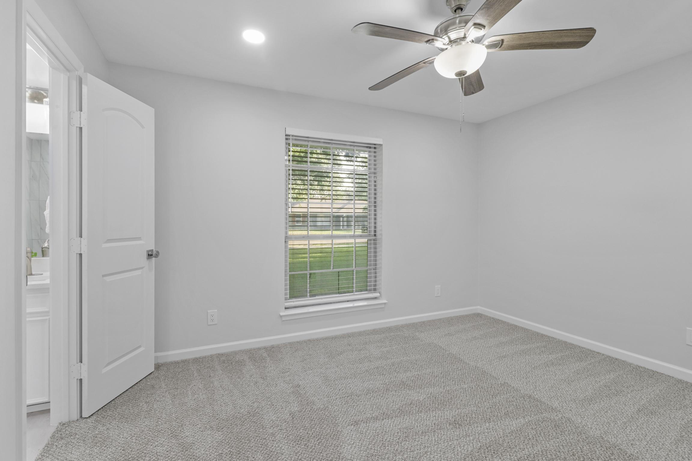 3212 Altman Drive — property photo 2