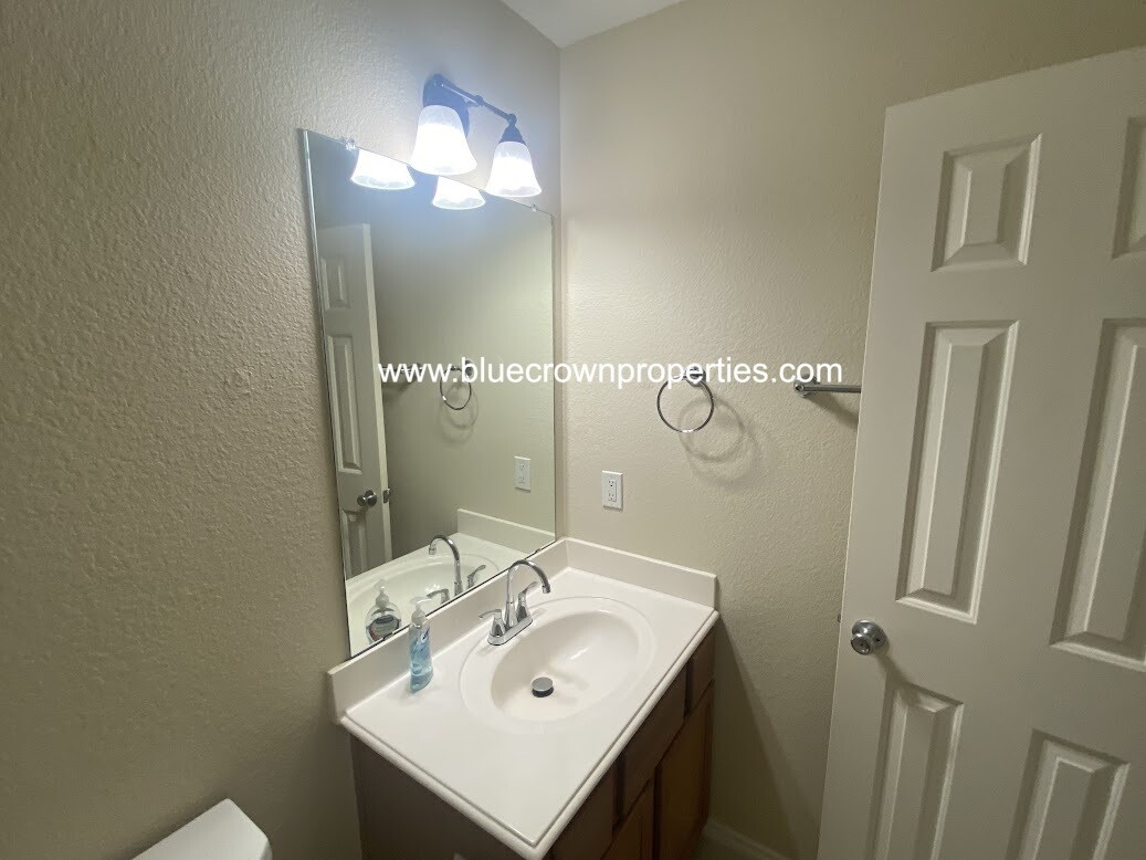10133 Coolidge Dr — property photo 4