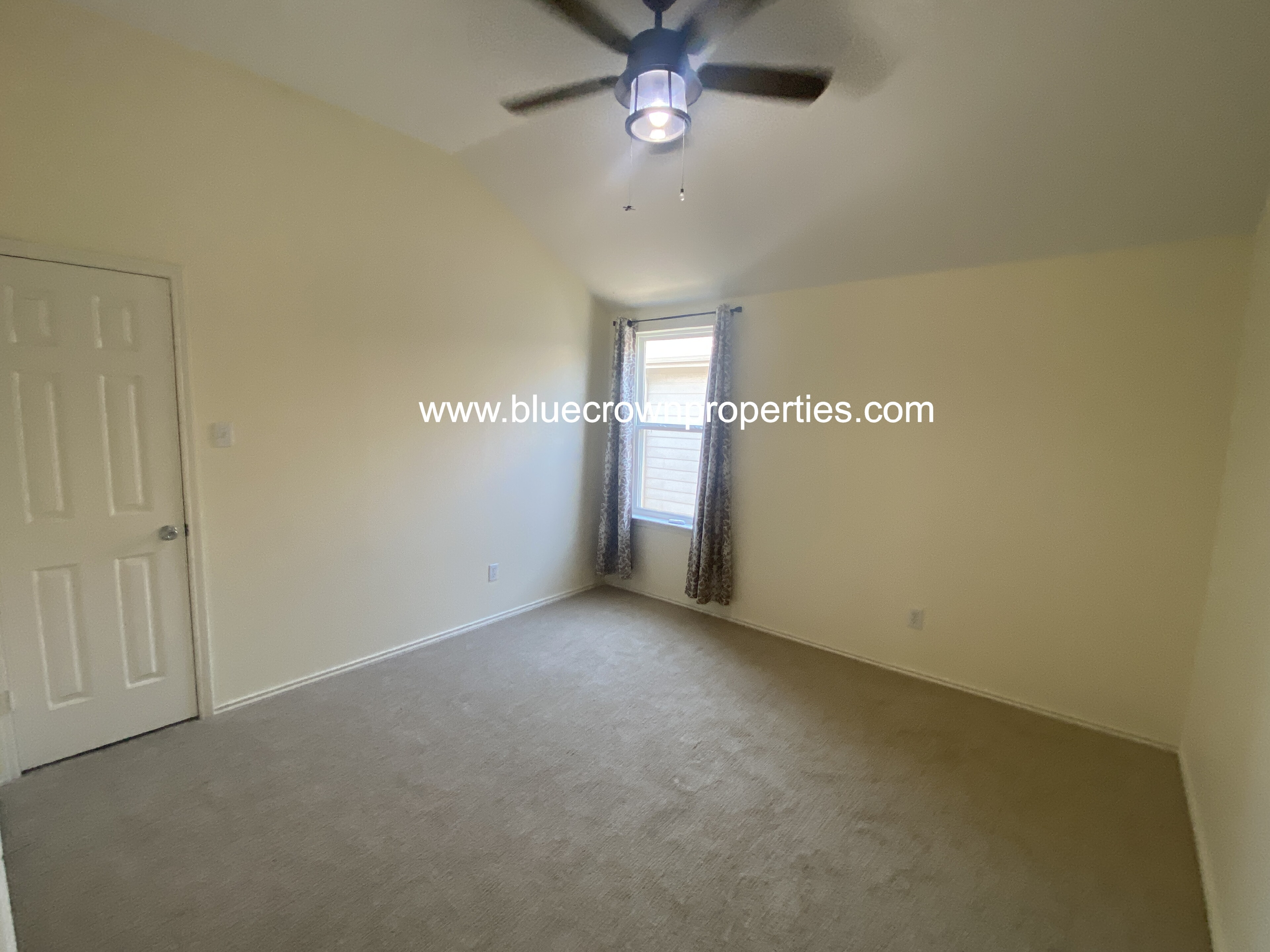 10133 Coolidge Dr — property photo 5