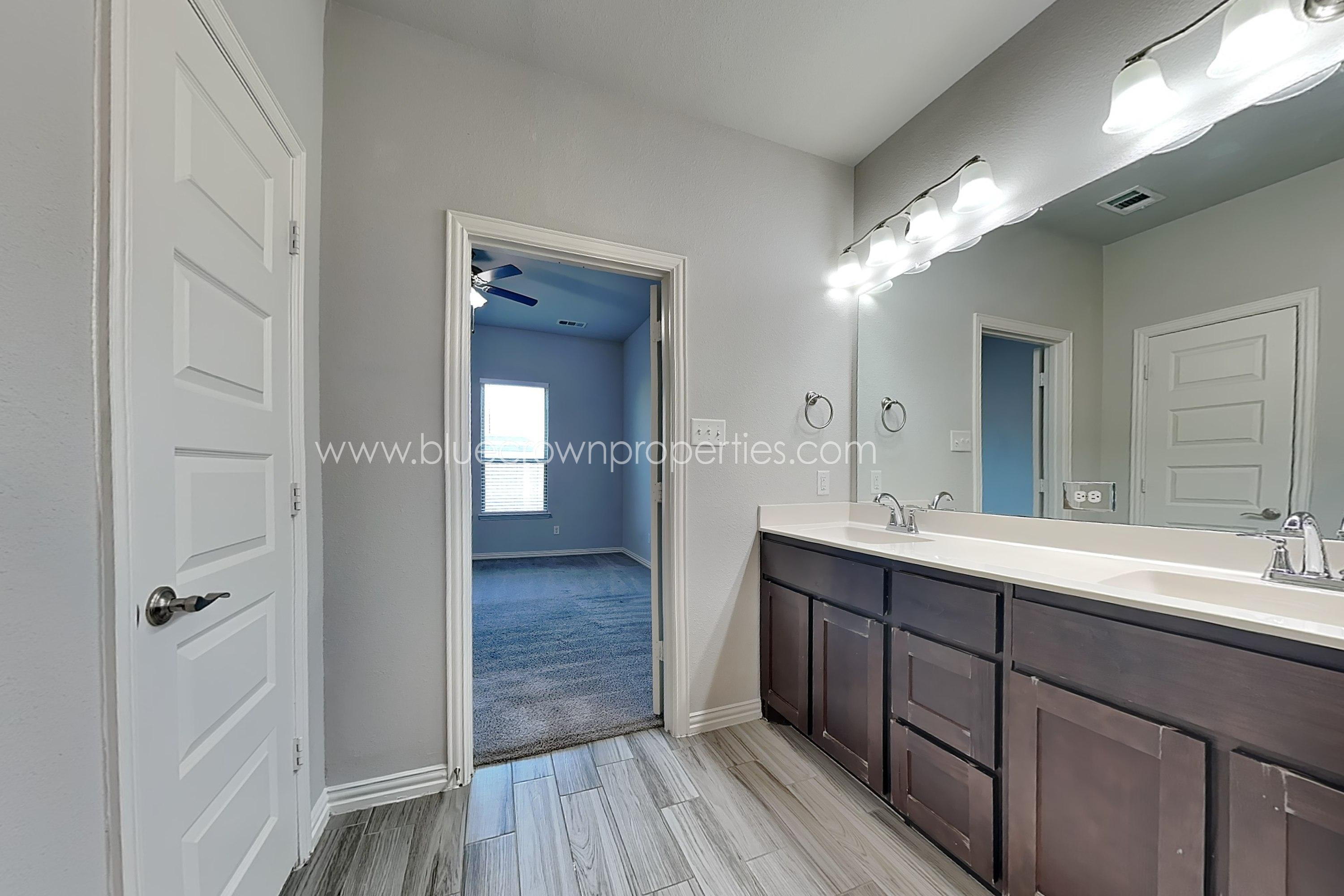 273 Cisco Trl — property photo 2