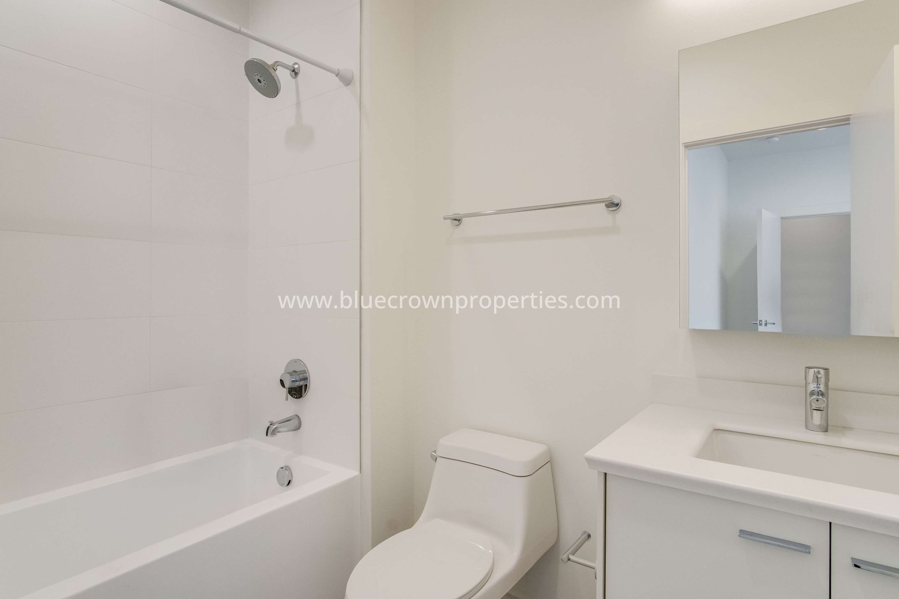1515 S Akard St Apt 402 — property photo 5