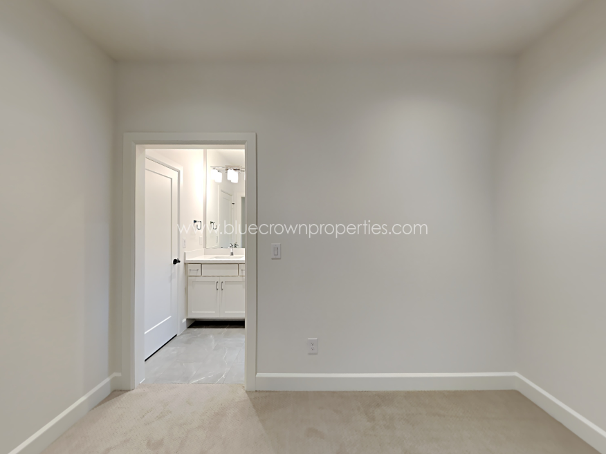 4417 Emerson Ave — property photo 3